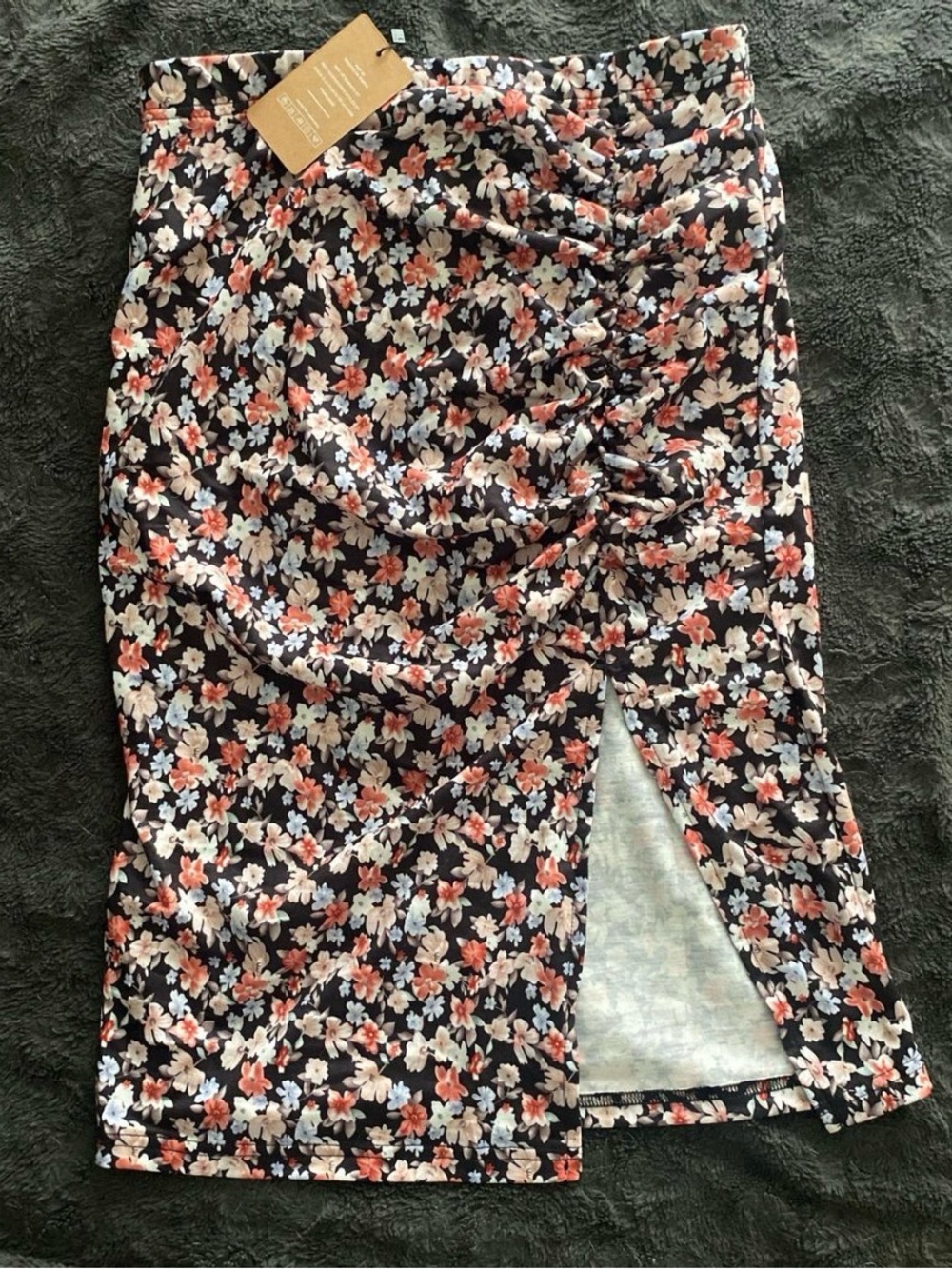 Floral Ruched Midi Skirt with Side Slit - Black/Coral